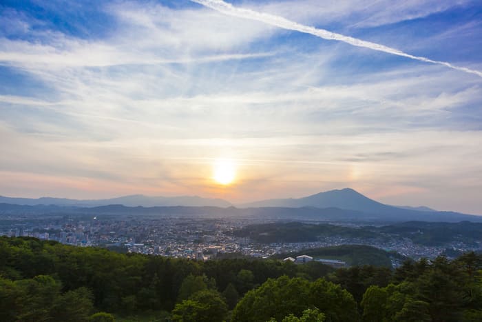岩手山と盛岡市街地　岩山展望台（岩手県盛岡市）